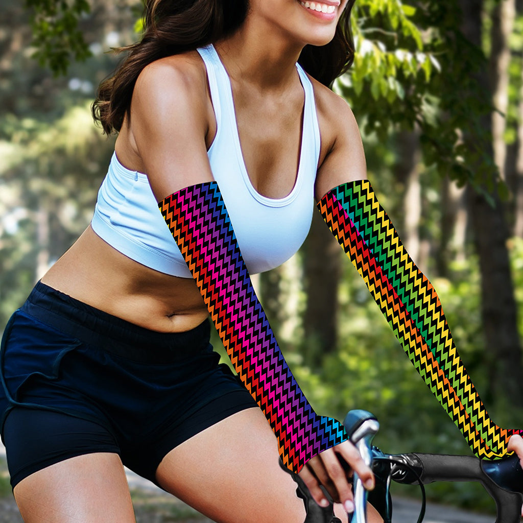 Rainbow Gay Pride Zigzag Pattern Print Sun Protection Arm Sleeves