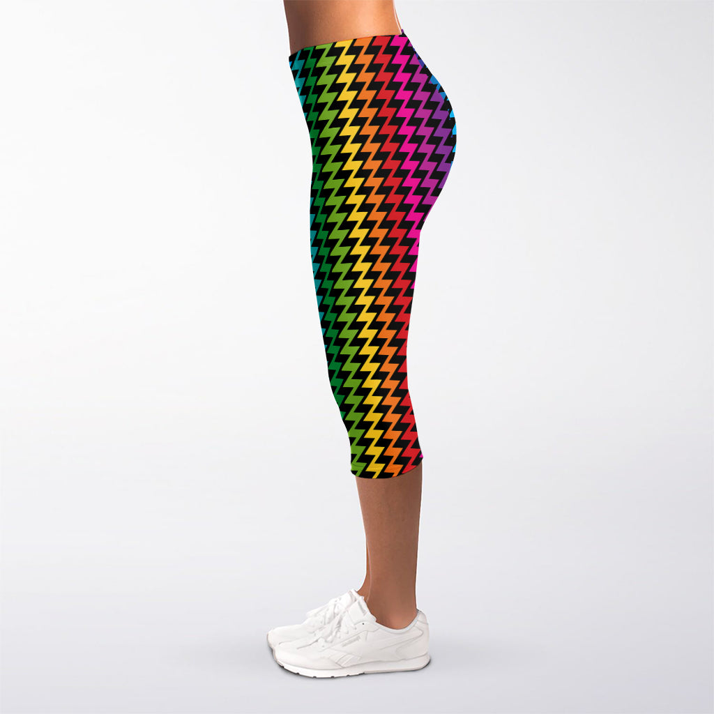 Rainbow Gay Pride Zigzag Pattern Print Women's Capri Leggings