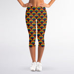 Rainbow Wave Pattern Print Women's Capri Leggings