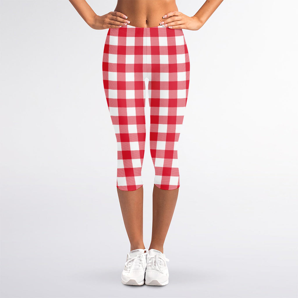 Raspberry Red And White Gingham Print Women's Capri Leggings
