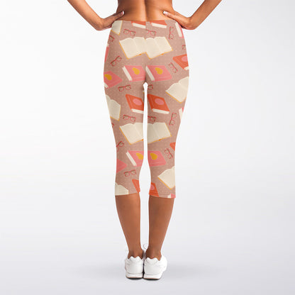 Reading Books And Glasses Pattern Print Women's Capri Leggings