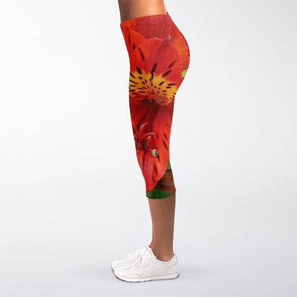 Red Alstroemeria Print Women's Capri Leggings