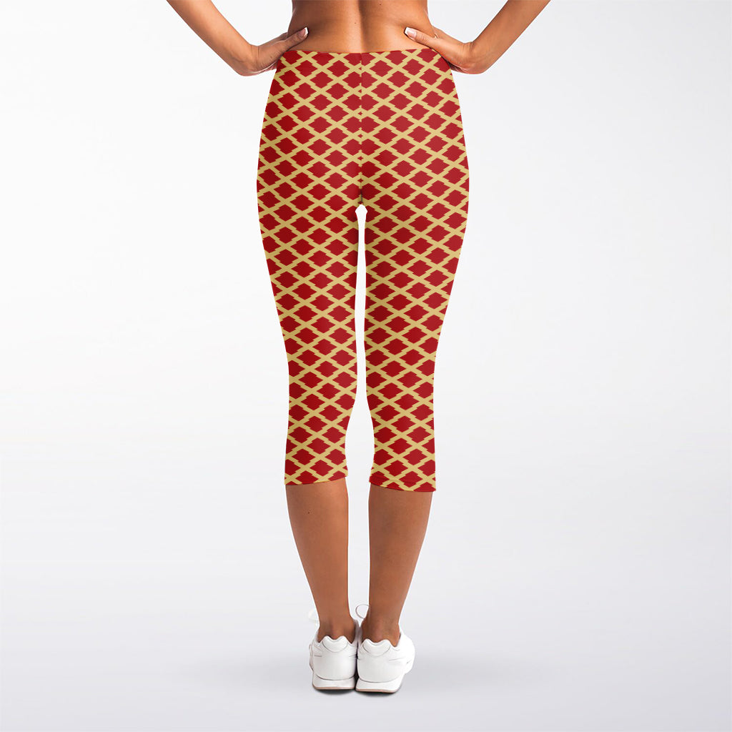 Red And Beige Japanese Pattern Print Women's Capri Leggings
