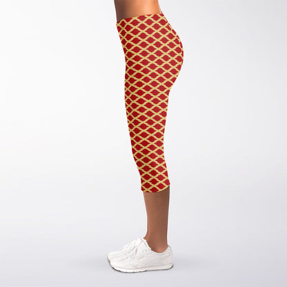 Red And Beige Japanese Pattern Print Women's Capri Leggings