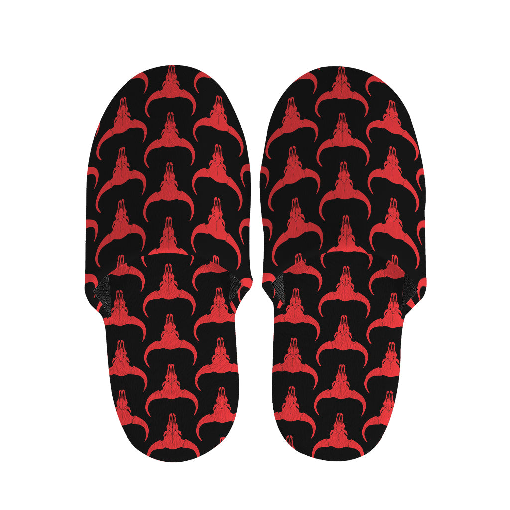 Red And Black Bull Skull Pattern Print Slippers