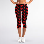 Red And Black Bull Skull Pattern Print Women's Capri Leggings