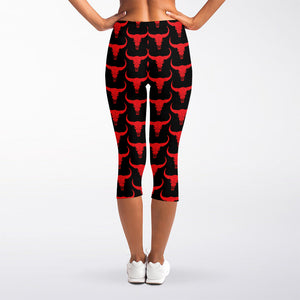 Red And Black Bull Skull Pattern Print Women's Capri Leggings