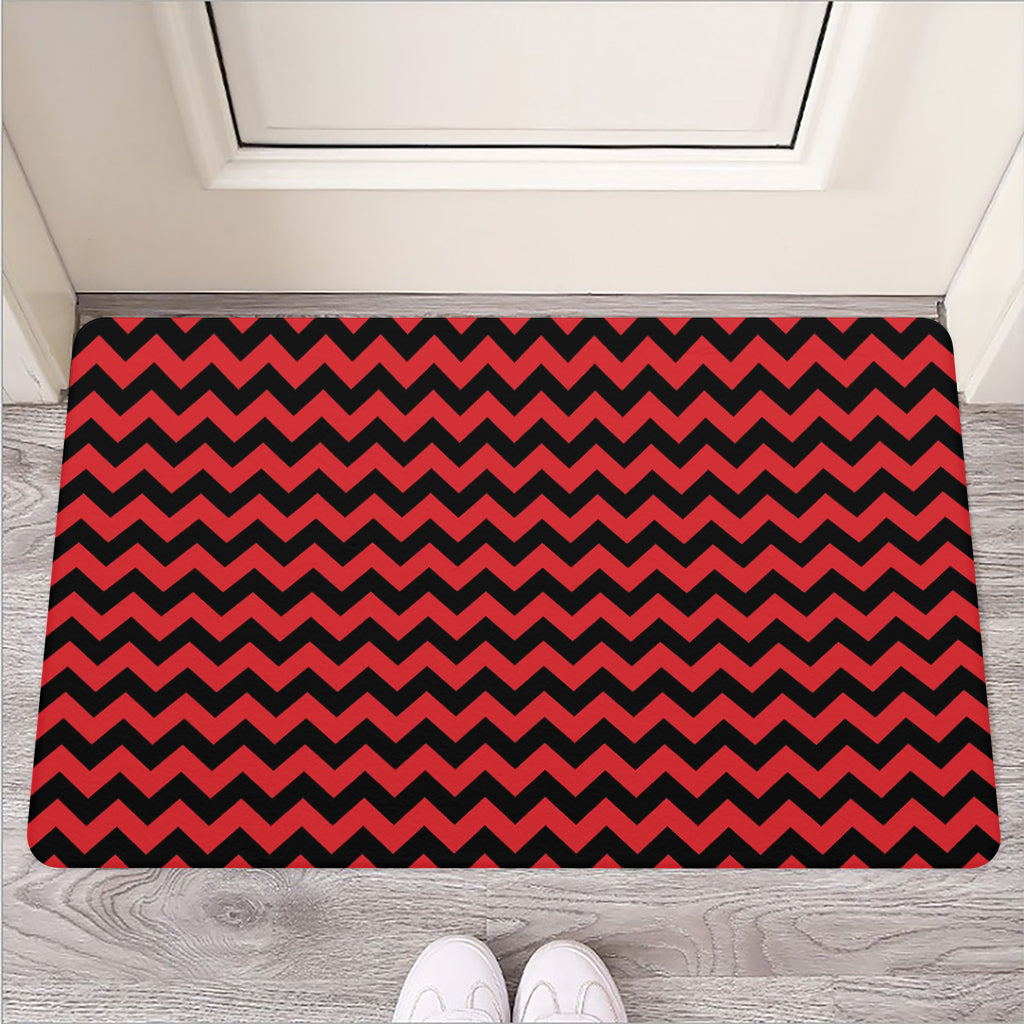 Red And Black Chevron Pattern Print Rubber Doormat