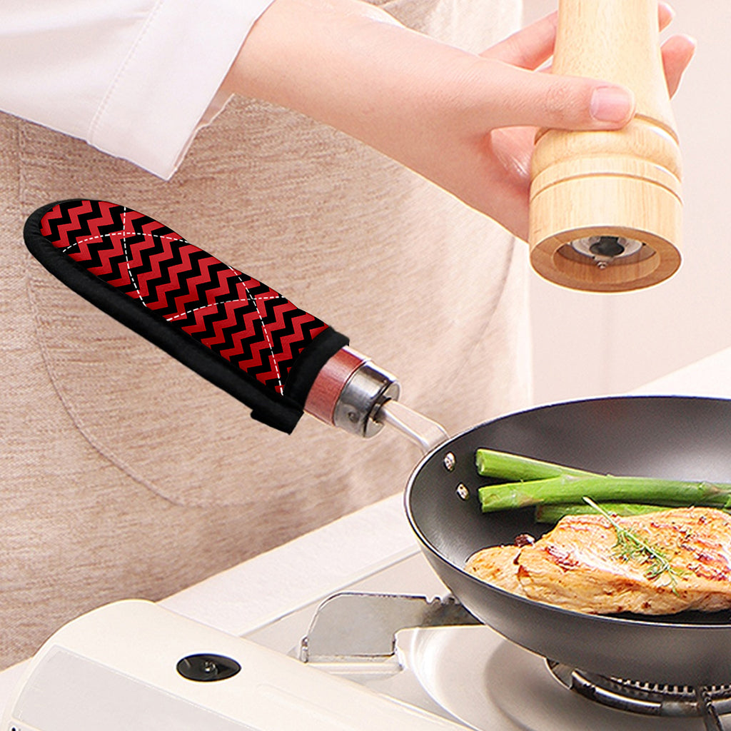 Red And Black Chevron Pattern Print Skillet Handle Cover