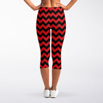 Red And Black Chevron Pattern Print Women's Capri Leggings