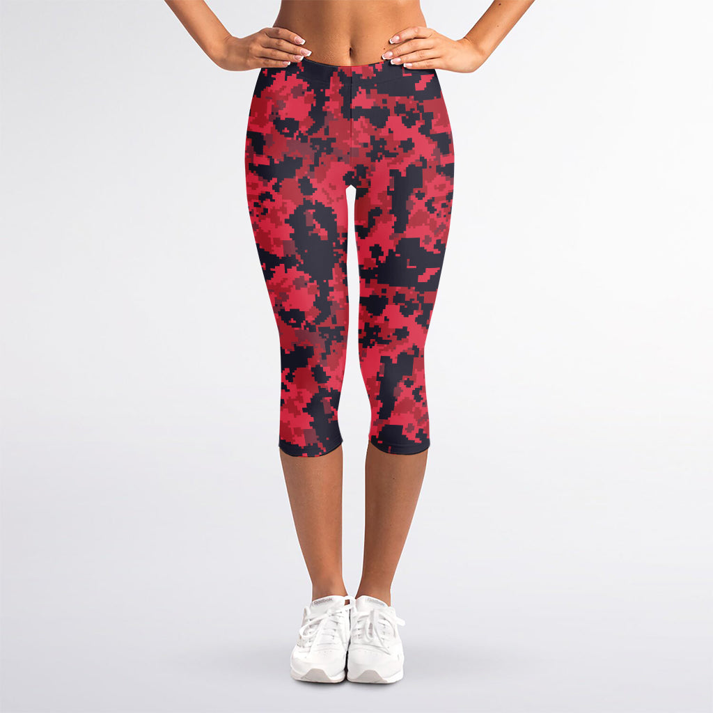 Red And Black Digital Camo Pattern Print Women's Capri Leggings