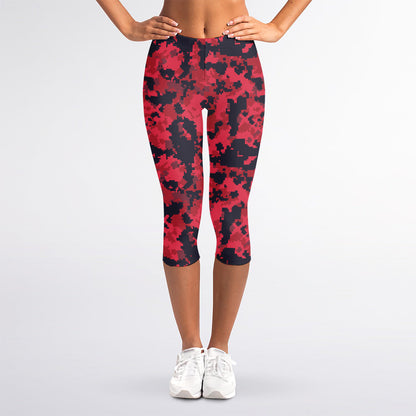 Red And Black Digital Camo Pattern Print Women's Capri Leggings