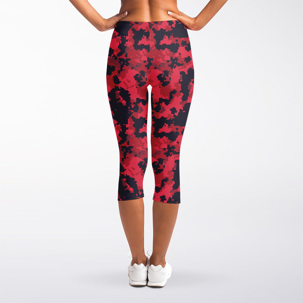 Red And Black Digital Camo Pattern Print Women's Capri Leggings