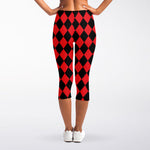 Red And Black Harlequin Pattern Print Women's Capri Leggings