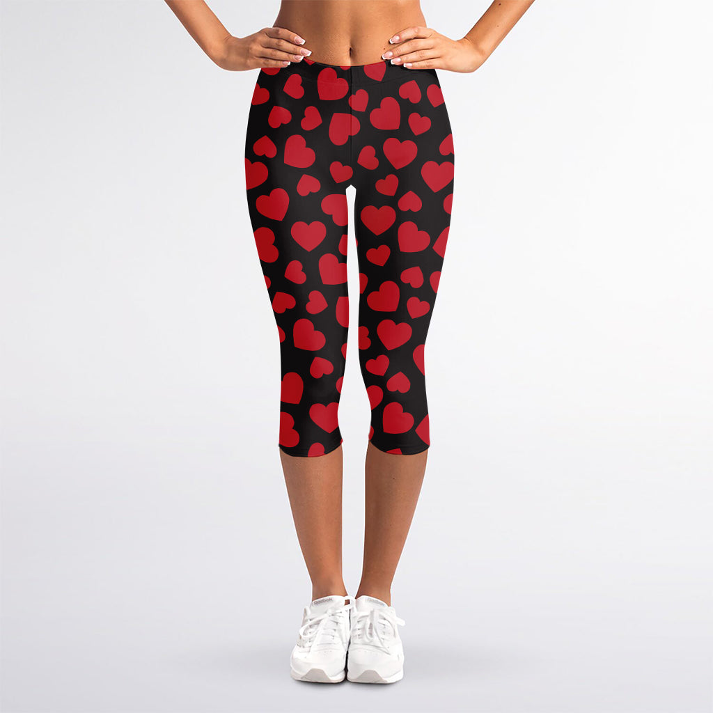 Red And Black Heart Pattern Print Women's Capri Leggings