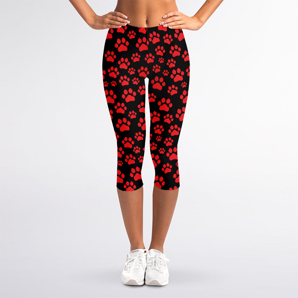 Red And Black Paw Pattern Print Women's Capri Leggings