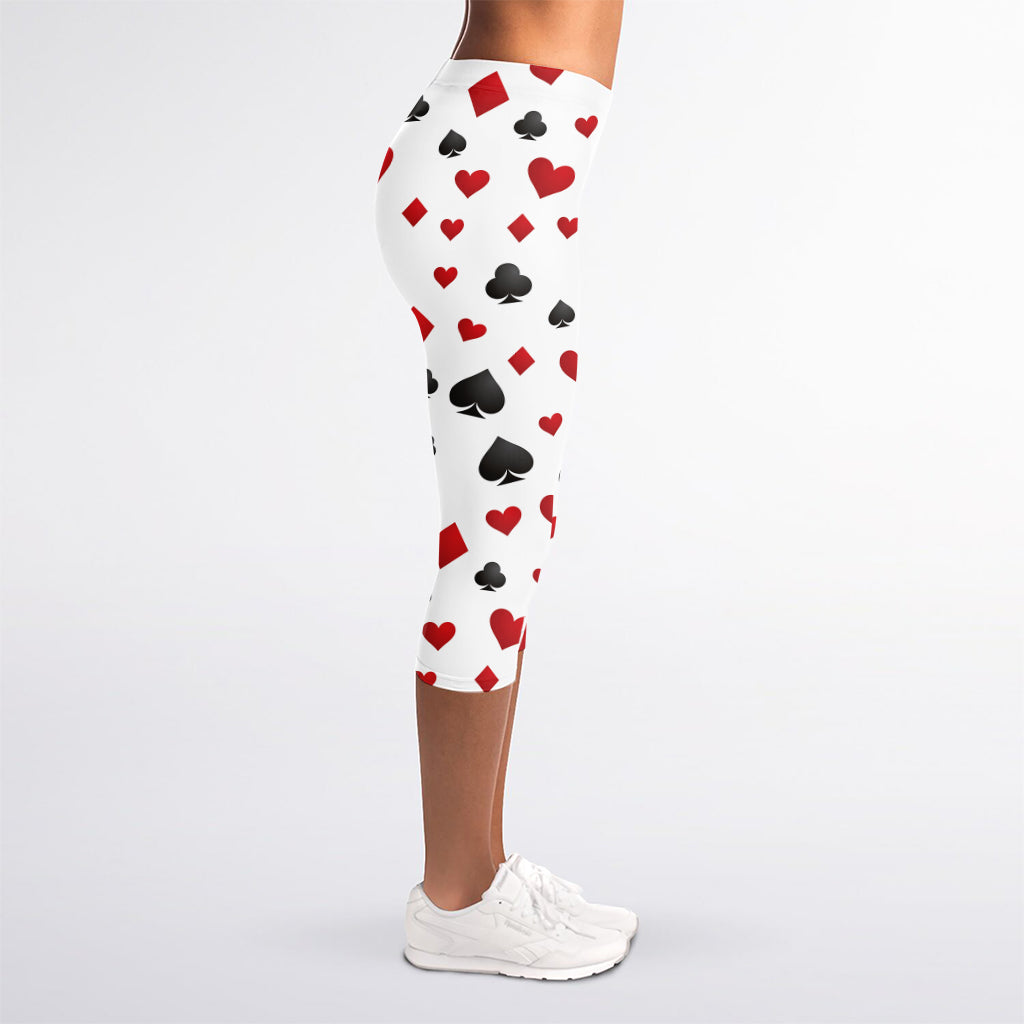 Red And Black Playing Card Suits Print Women's Capri Leggings