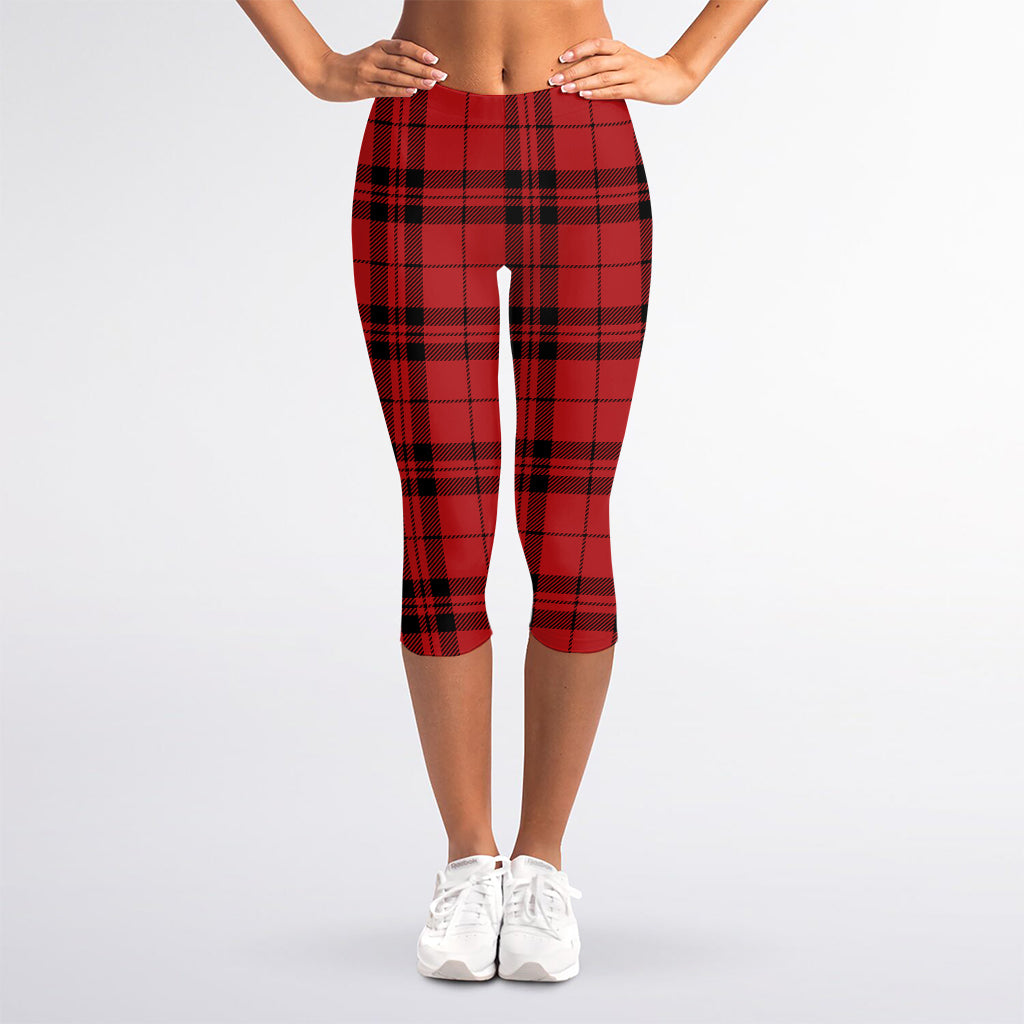 Red And Black Tartan Pattern Print Women's Capri Leggings