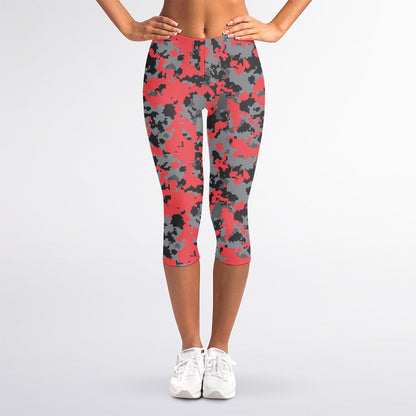 Red And Grey Digital Camo Pattern Print Women's Capri Leggings