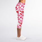 Red And Pink Lips Pattern Print Women's Capri Leggings