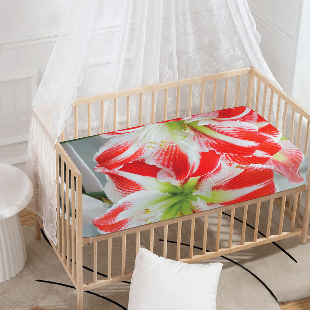 Red And White Amaryllis Print Baby Crib Sheet