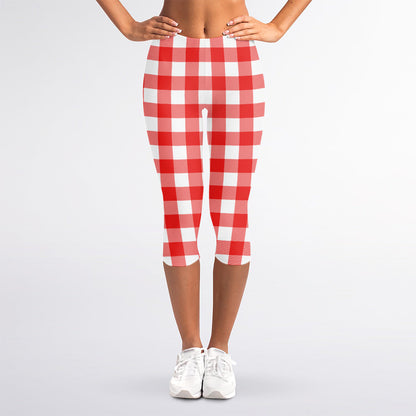 Red And White Buffalo Check Print Women's Capri Leggings
