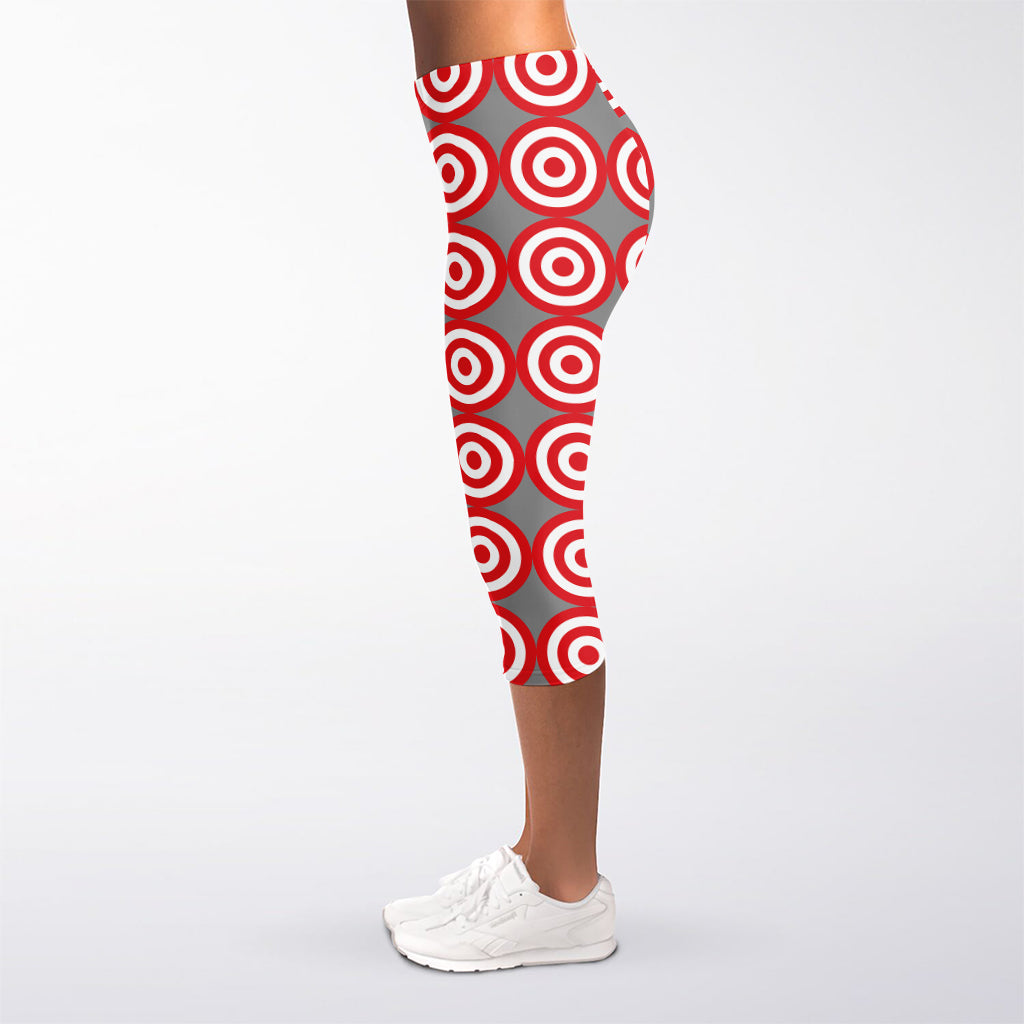 Red And White Bullseye Target Print Women's Capri Leggings