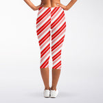 Red And White Candy Cane Stripe Print Women's Capri Leggings