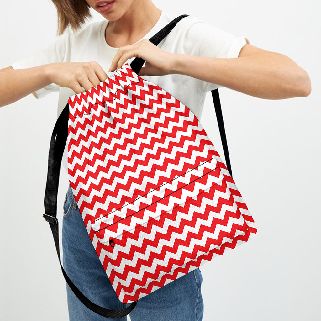 Red And White Chevron Pattern Print Drawstring Backpack