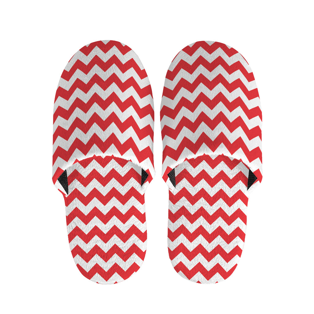 Red And White Chevron Pattern Print Slippers