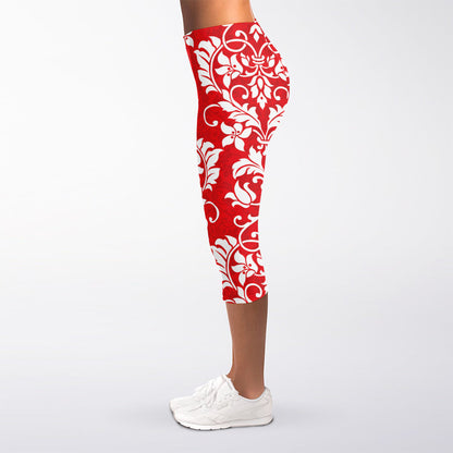 Red And White Damask Pattern Print Women's Capri Leggings