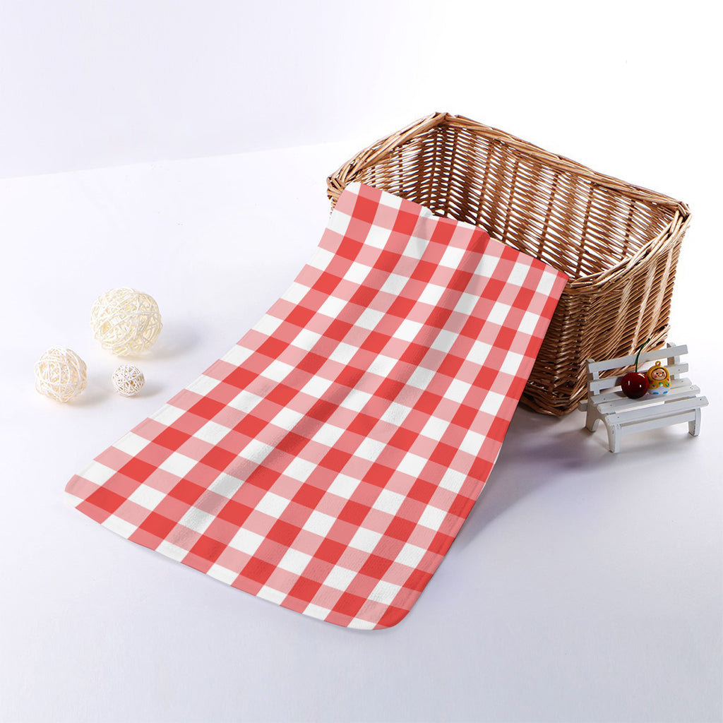 Red And White Gingham Pattern Print Towel