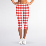 Red And White Gingham Pattern Print Women's Capri Leggings