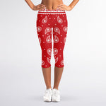 Red And White Paisley Bandana Print Women's Capri Leggings