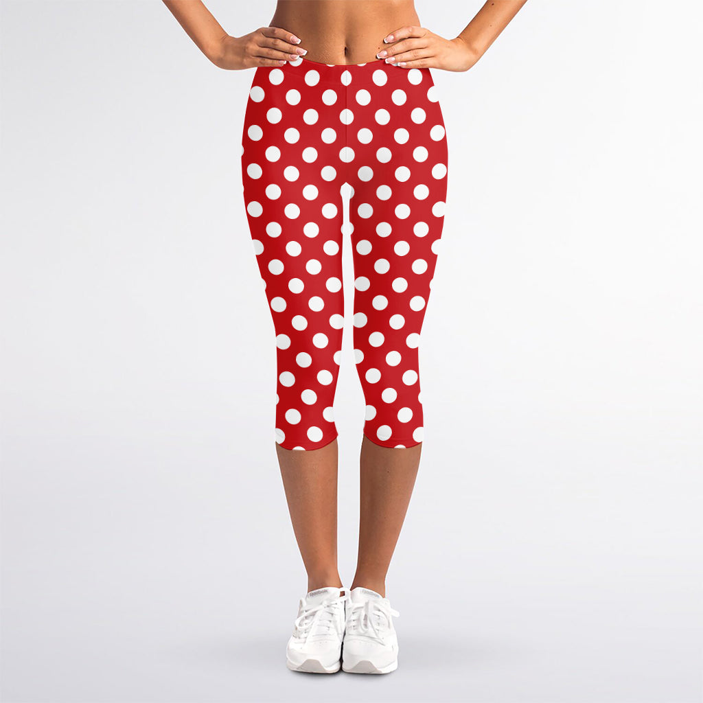 Red And White Polka Dot Pattern Print Women's Capri Leggings