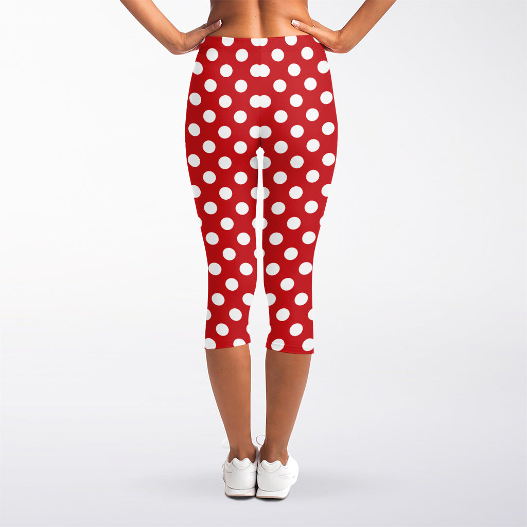 Red And White Polka Dot Pattern Print Women's Capri Leggings