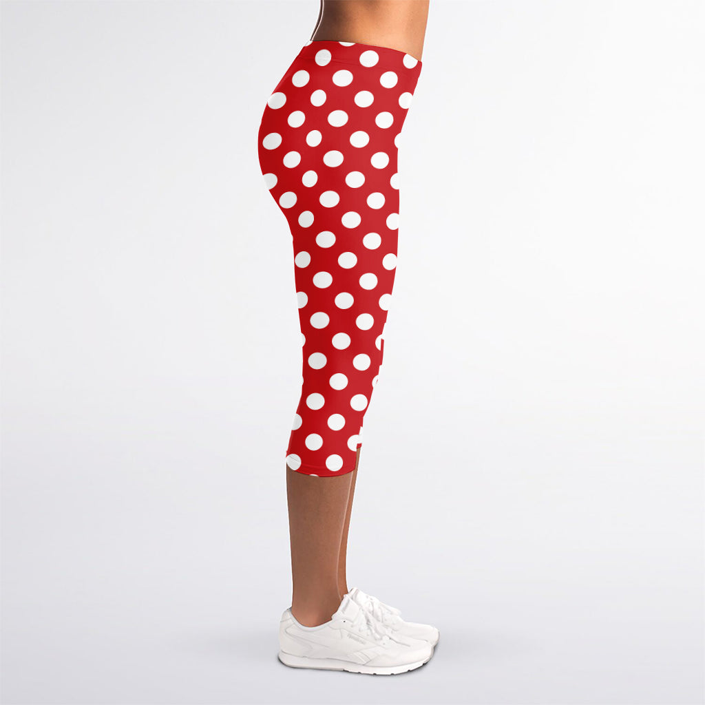 Red And White Polka Dot Pattern Print Women's Capri Leggings