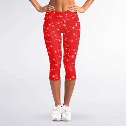 Red And White Snowflake Pattern Print Women's Capri Leggings