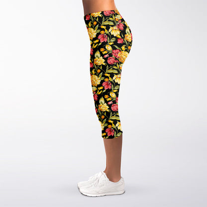 Red And Yellow Flowers Print Women's Capri Leggings
