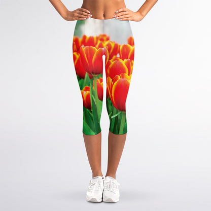 Red And Yellow Tulip Print Women's Capri Leggings