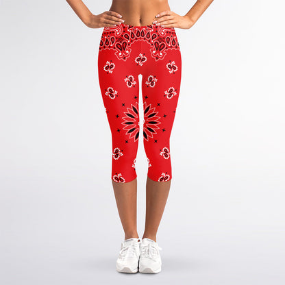 Red Black And White Bandana Print Women's Capri Leggings