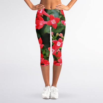 Red Bouvardia Print Women's Capri Leggings