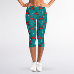 Red Crab Pattern Print Women's Capri Leggings