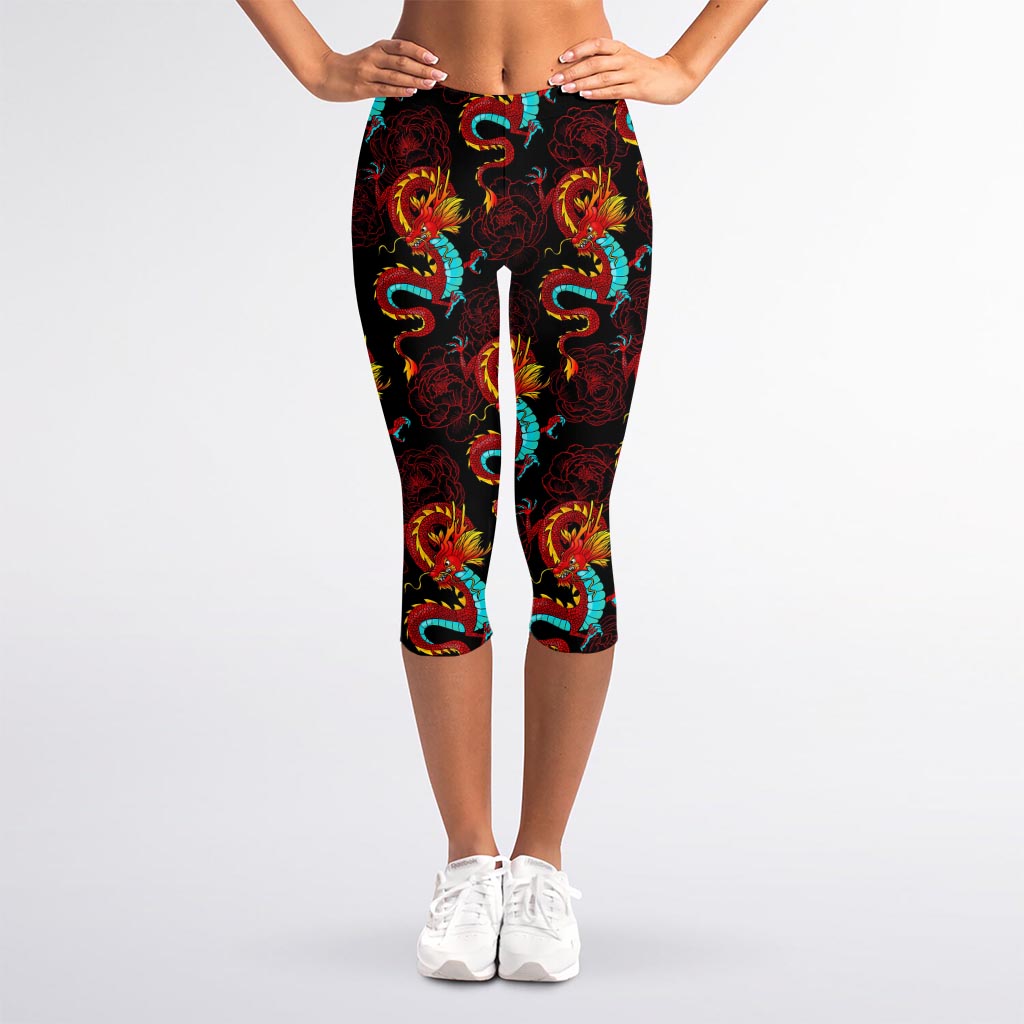 Red Dragon Lotus Pattern Print Women's Capri Leggings