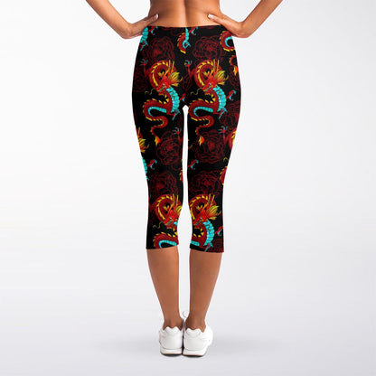 Red Dragon Lotus Pattern Print Women's Capri Leggings