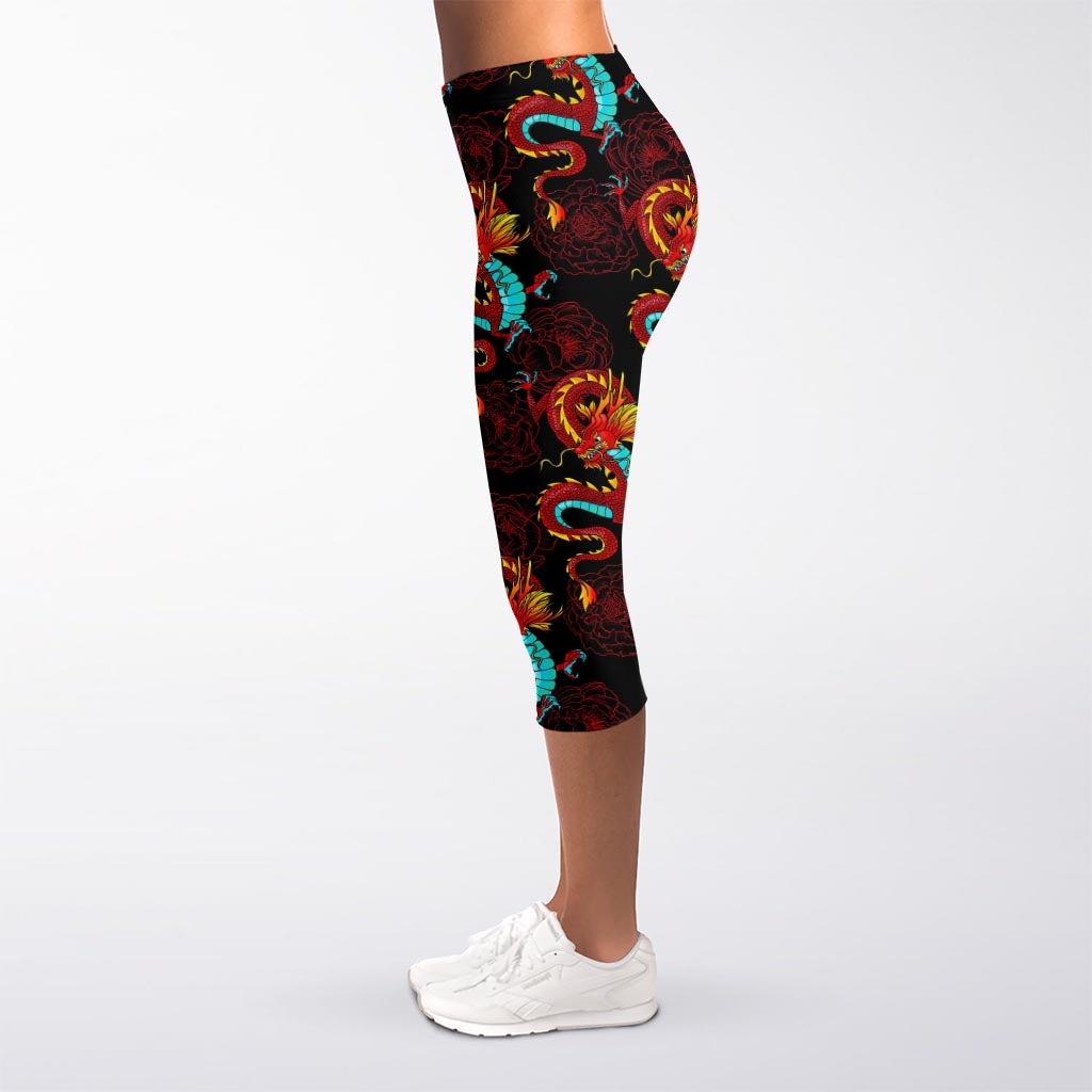 Red Dragon Lotus Pattern Print Women's Capri Leggings