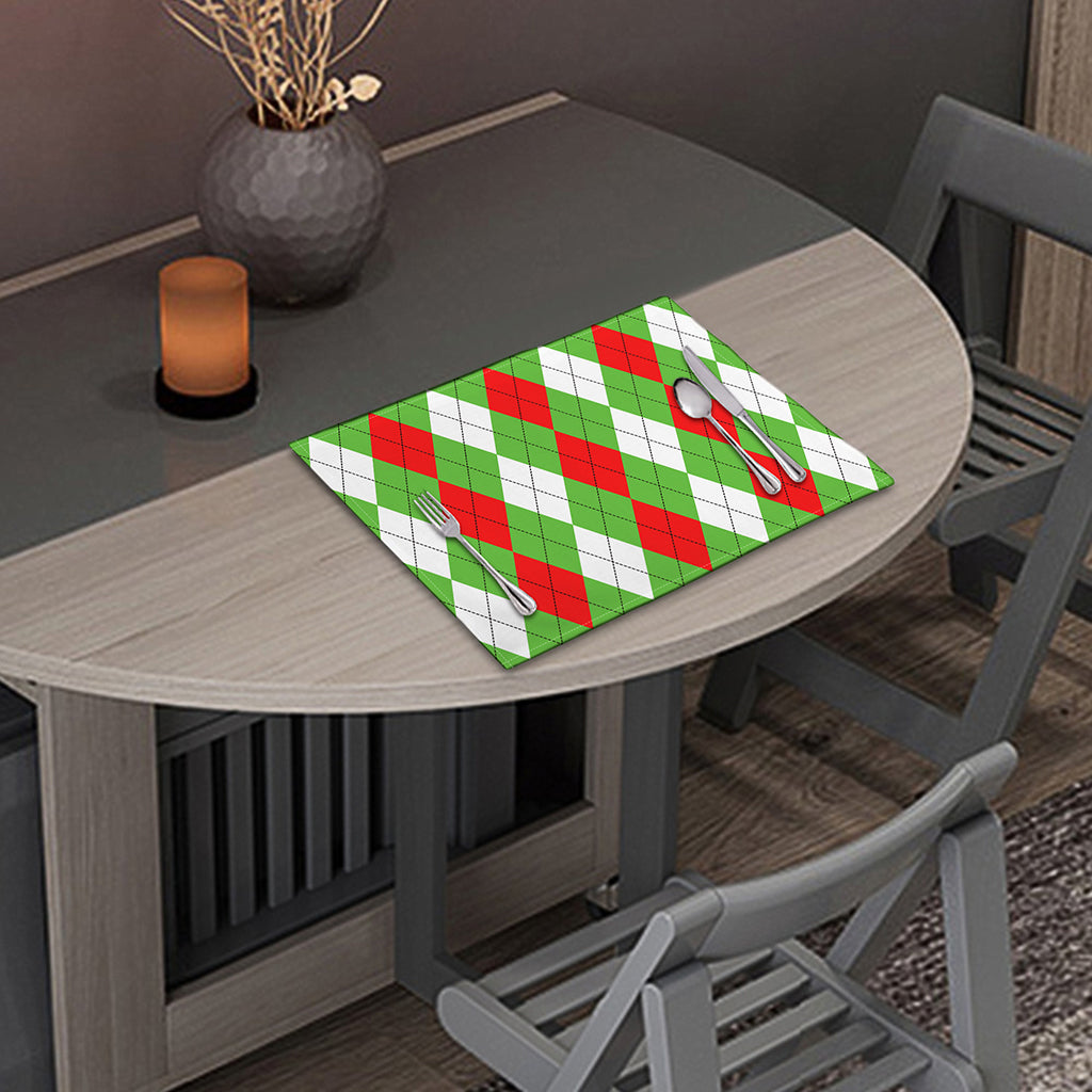 Red Green And White Argyle Pattern Print Placemat