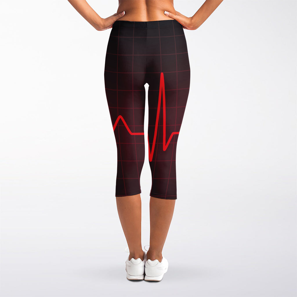 Red Heartbeat Print Women's Capri Leggings