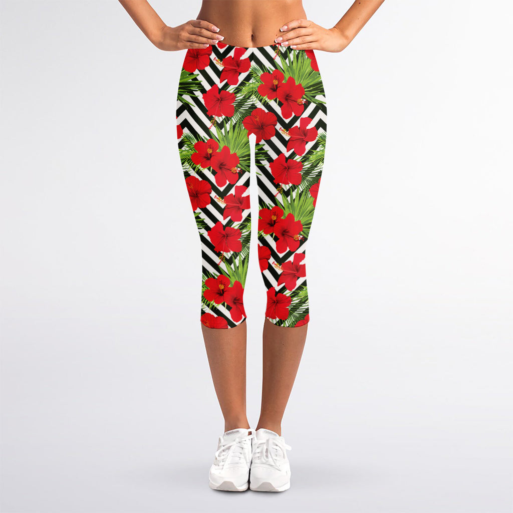 Red Hibiscus Chevron Pattern Print Women's Capri Leggings