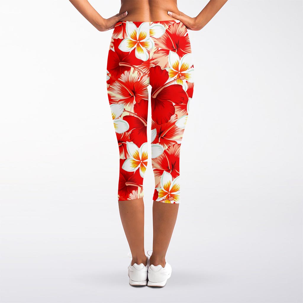 Red Hibiscus Plumeria Pattern Print Women's Capri Leggings